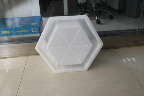 什么樣的六角塊護坡模具質量才好？